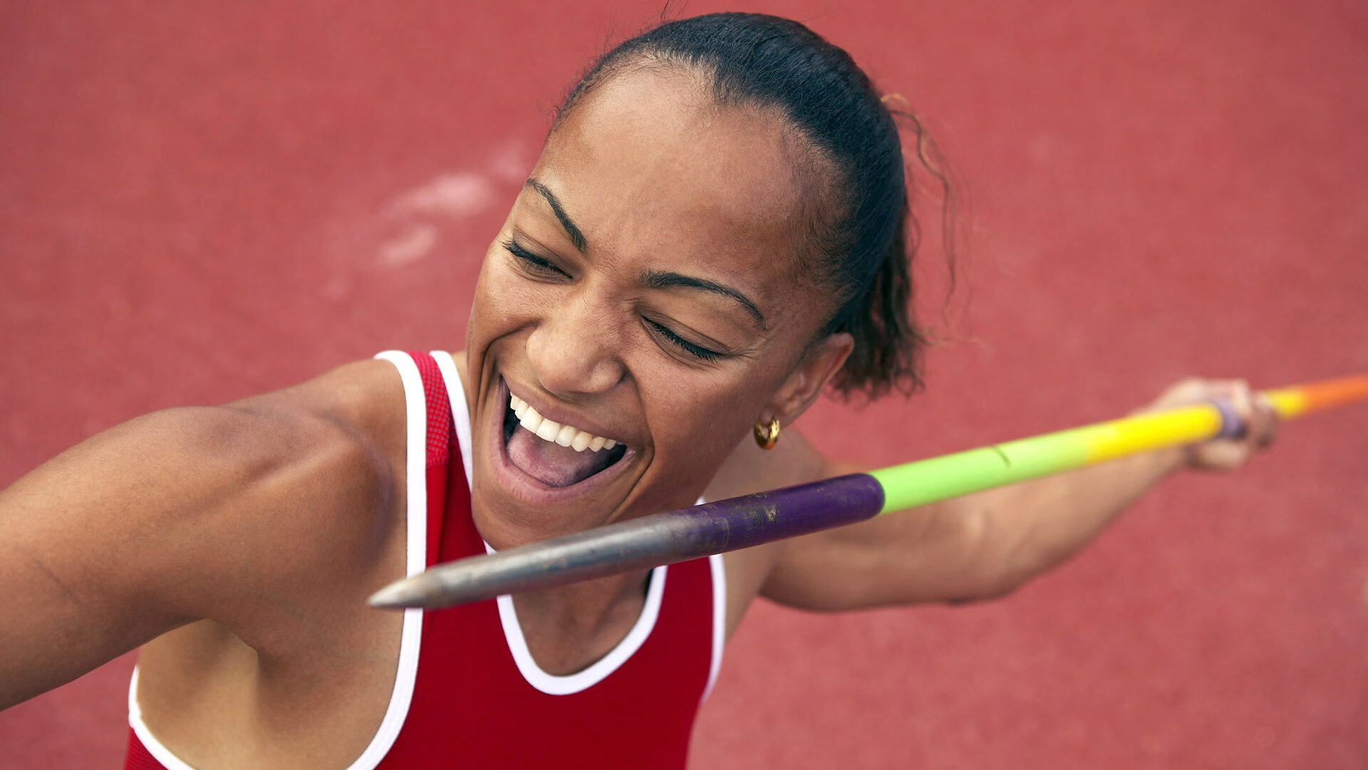 “东安湖体育公园：跑酷与龙舟双双登场，赛事高潮不断”