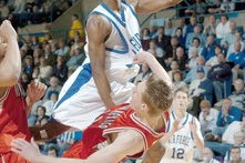 ac米兰官方网站-篮球运动员专项技能动作捕捉技术开发与应用研究，篮球运动员专项训练