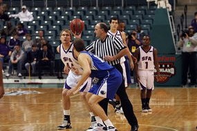 米兰体育(中国大陆)官网-欧洲超级杯大赛：皇马再战拜仁，谁能问鼎？，欧洲超级杯皇马马竞